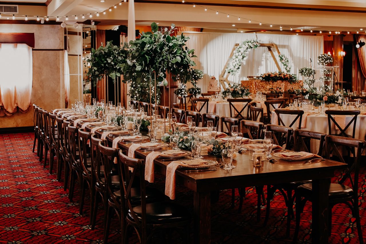 A Beautiful Wedding Arch for a Beautiful Movietowne Banquet & Conference Centre Wedding, photo 2